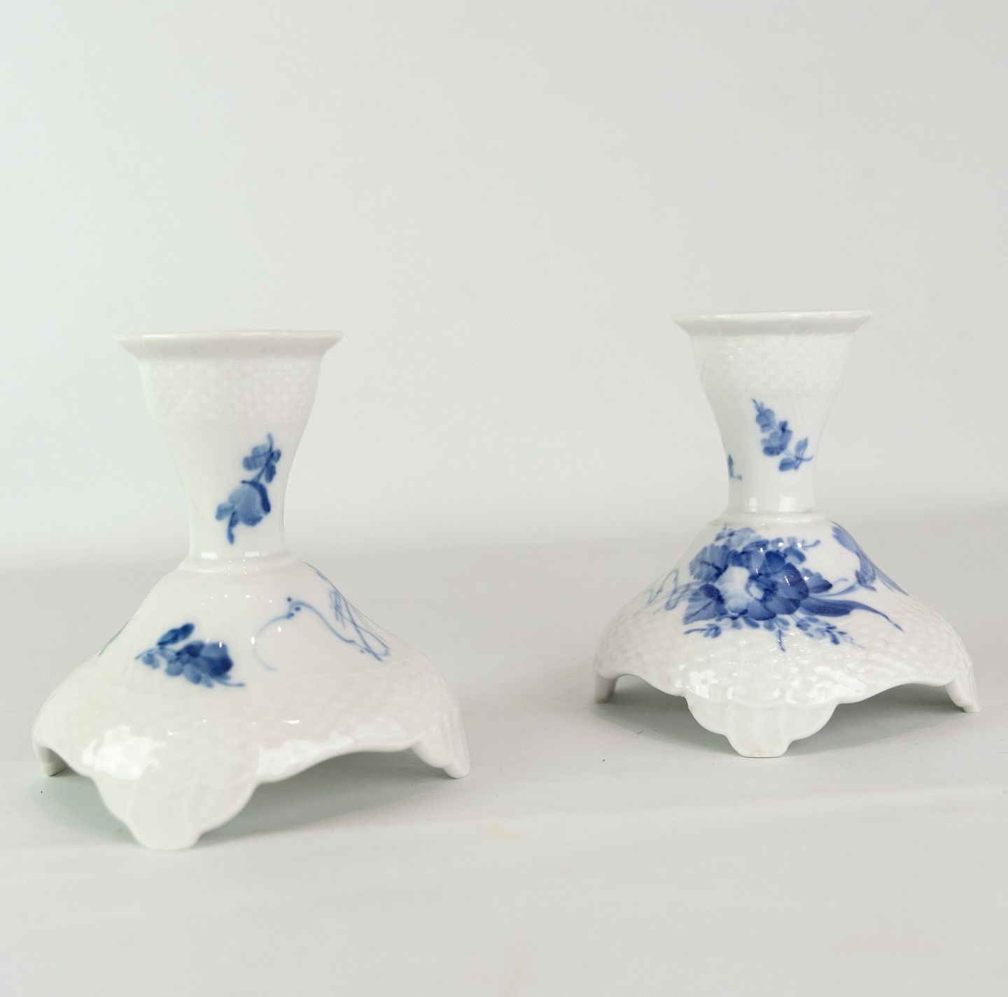 Candlesticks, blue flower curved, Royal Copenhagen, no. 1711 * Great  condition * - Osted Antik & Design