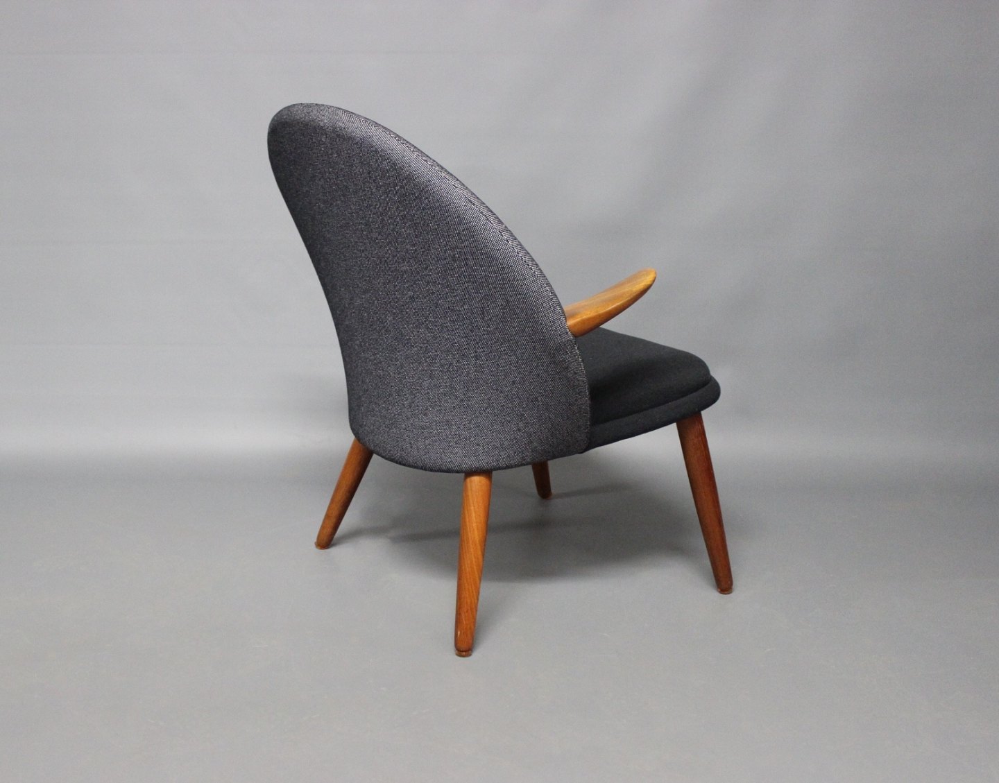 Fortæl mig Minefelt bacon Lænestole af Kurt Olsen for Glostrup møbelfabrik. * 5000m2 udstilling. -  Osted Antik & Design